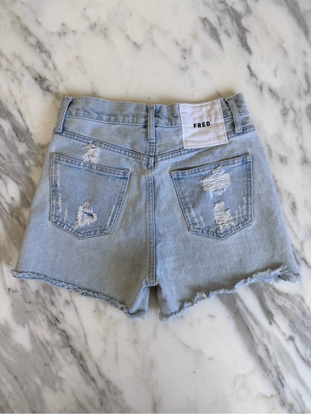 FRED Light Blue Distressed Denim Women’s Shorts • Sz 4 🤍🤍